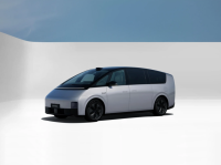 90后飒妈对比两款热门MPV：不堆参数，只说带娃大实话