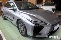 雷克萨斯新ES三月20日预售？内外大变样，没有燃油版