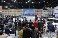 东风风行携 FRIDAY 与星海 V9 亮相曼谷车展