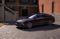 225km纯电续航+城市NOA 吉利银河星耀8“远航家”预售