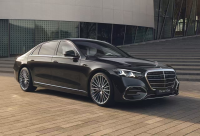 全新奔驰S级全球首发！中期改款堪比换代？